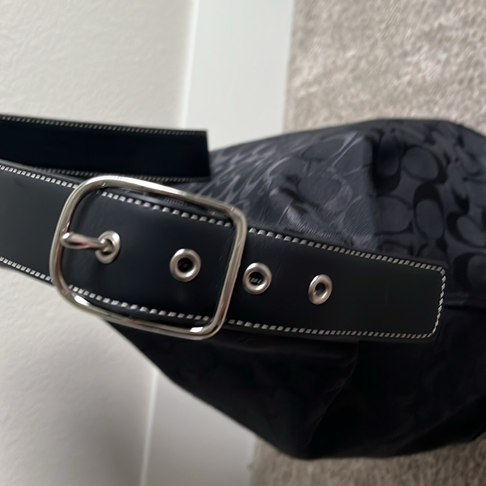 Coach Black Large Buckle Duffle Bag - Picture 5 of 15